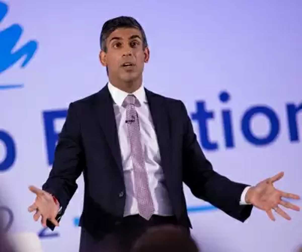 ब्रिटिश पीएम की दौड़ में शामिल ऋषि सुनक को पाक मूल के सांसदों का है समर्थन